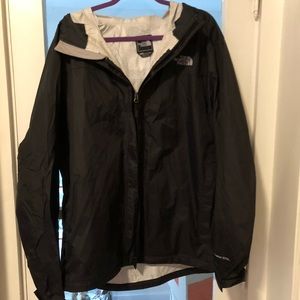 THE NORTH FACE Men’s Rain Jacket